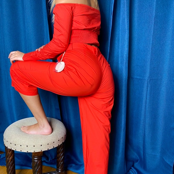 REVOLVE “Red Set” - Picture 7 of 8